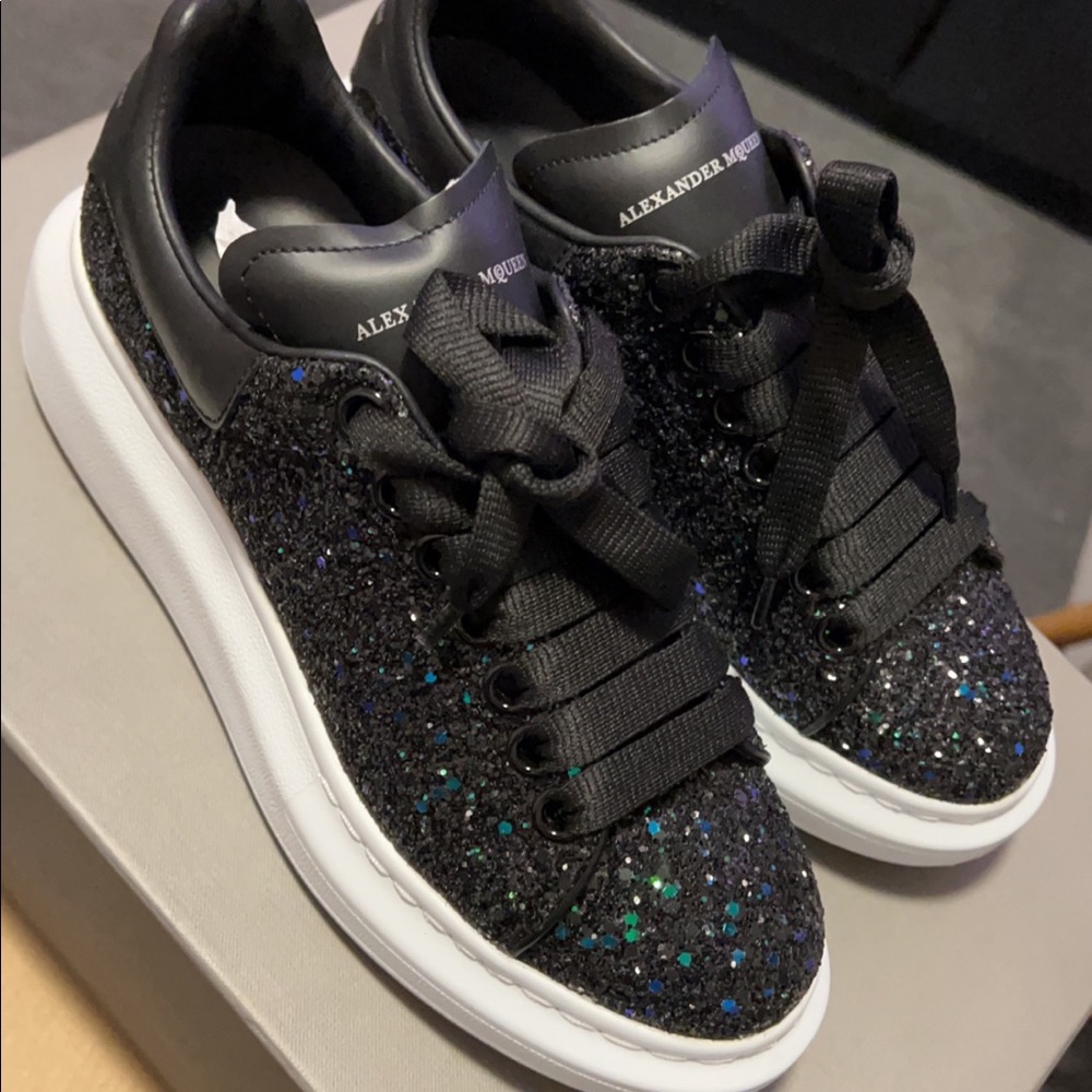 Alexander McQueen Glitter sneakers